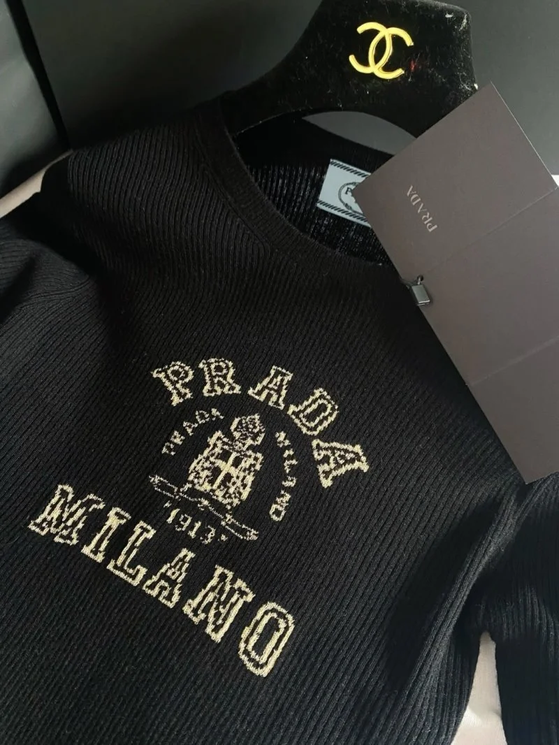 Prada T-Shirts Bold 166483
