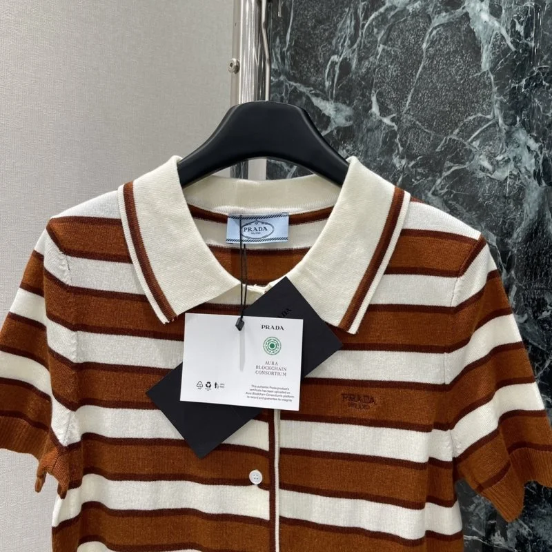 Prada T-Shirts Breathable 166476
