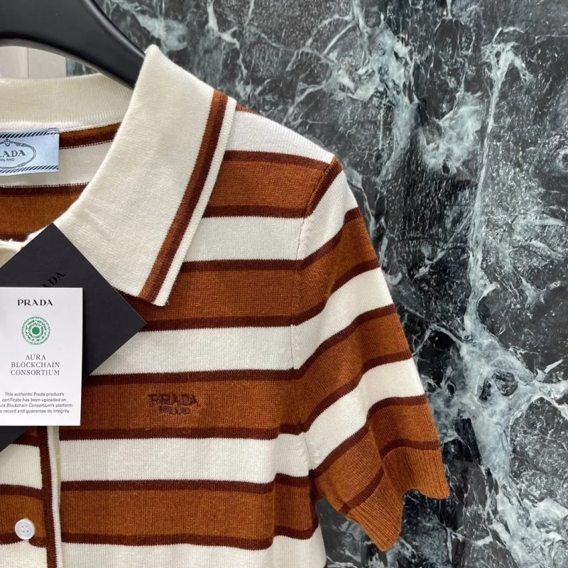 Prada T-Shirts Breathable 166476