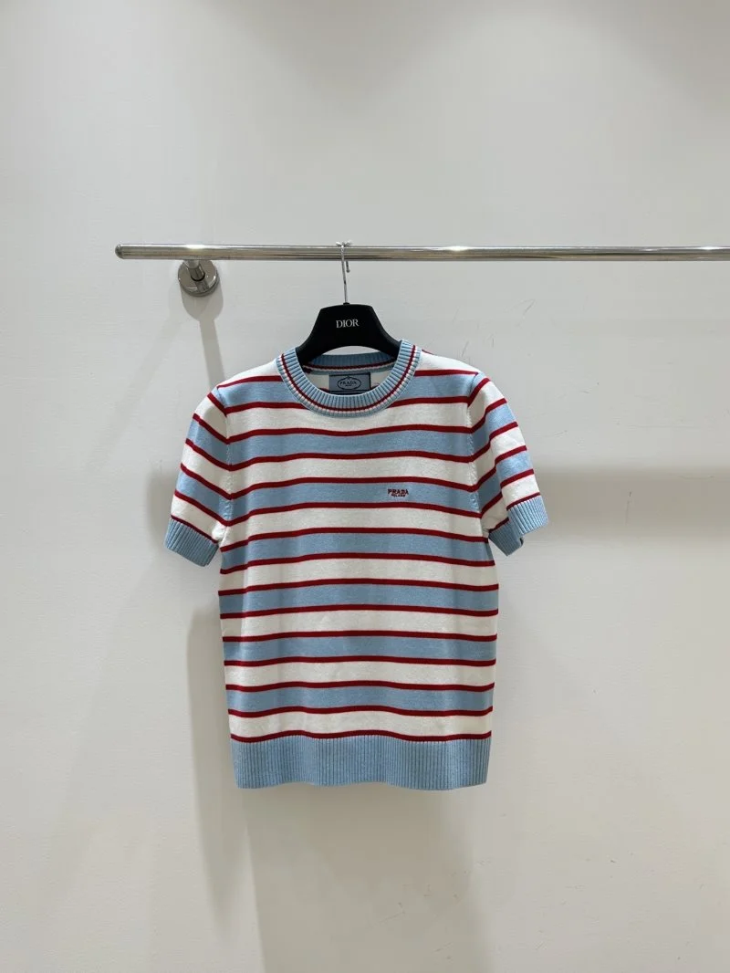 Classic Prada T-Shirts 166474