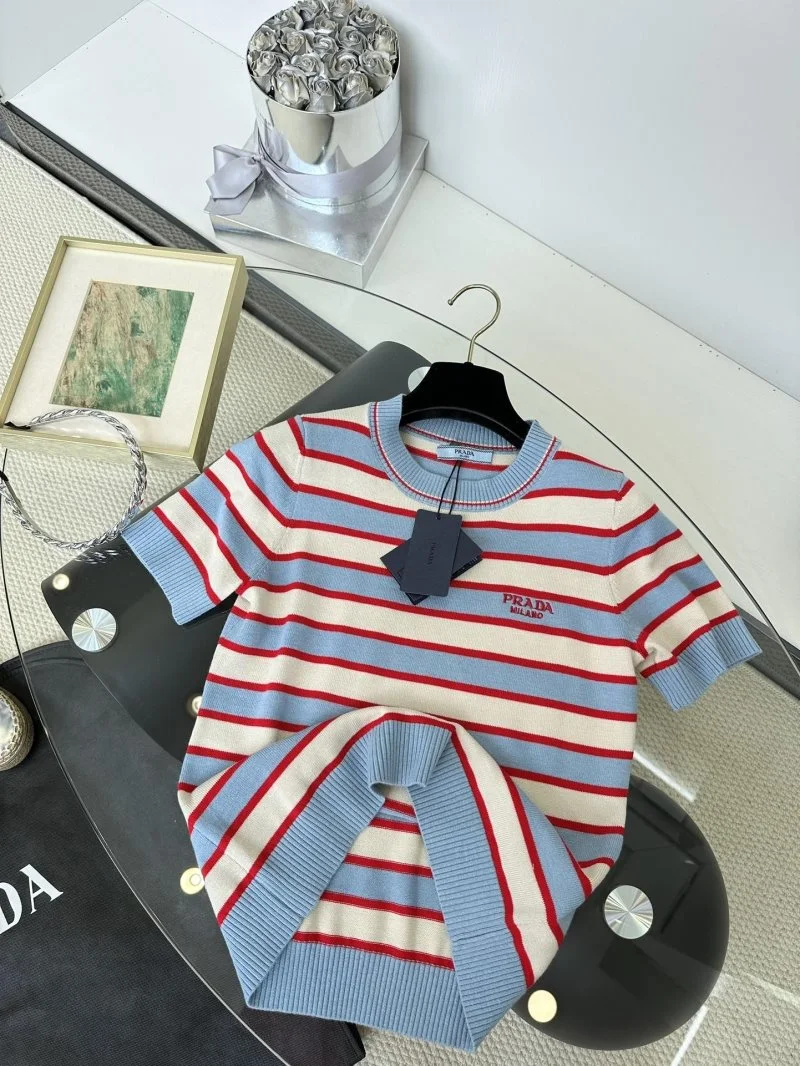 Unique Prada T-Shirts 166470