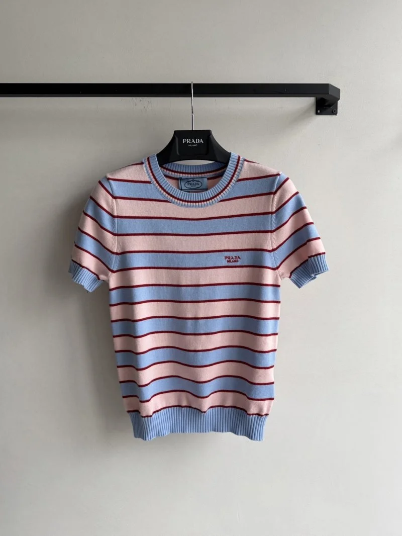 ModernLook Prada T-Shirts 166464