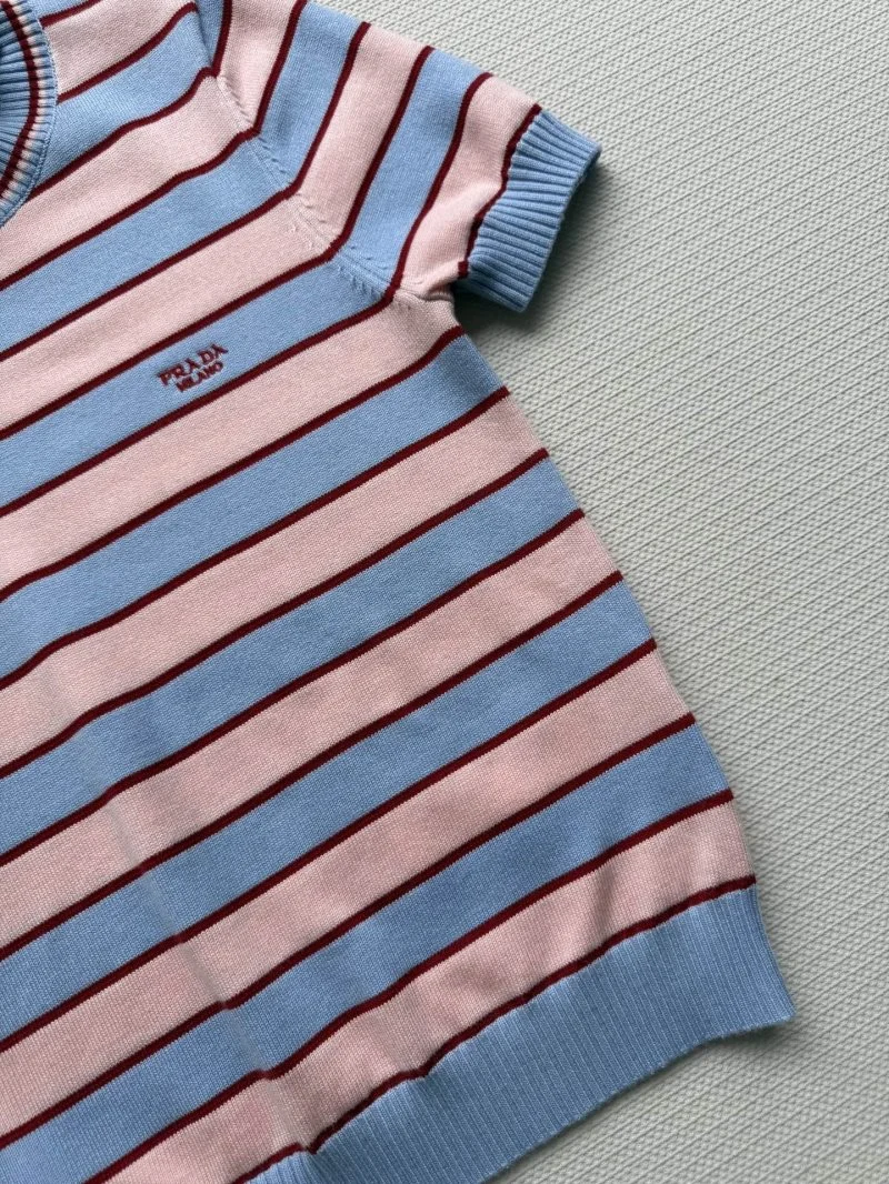 ModernLook Prada T-Shirts 166464