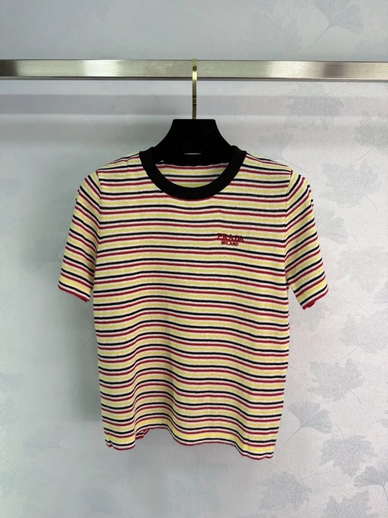Prada T-Shirts Classic 166512