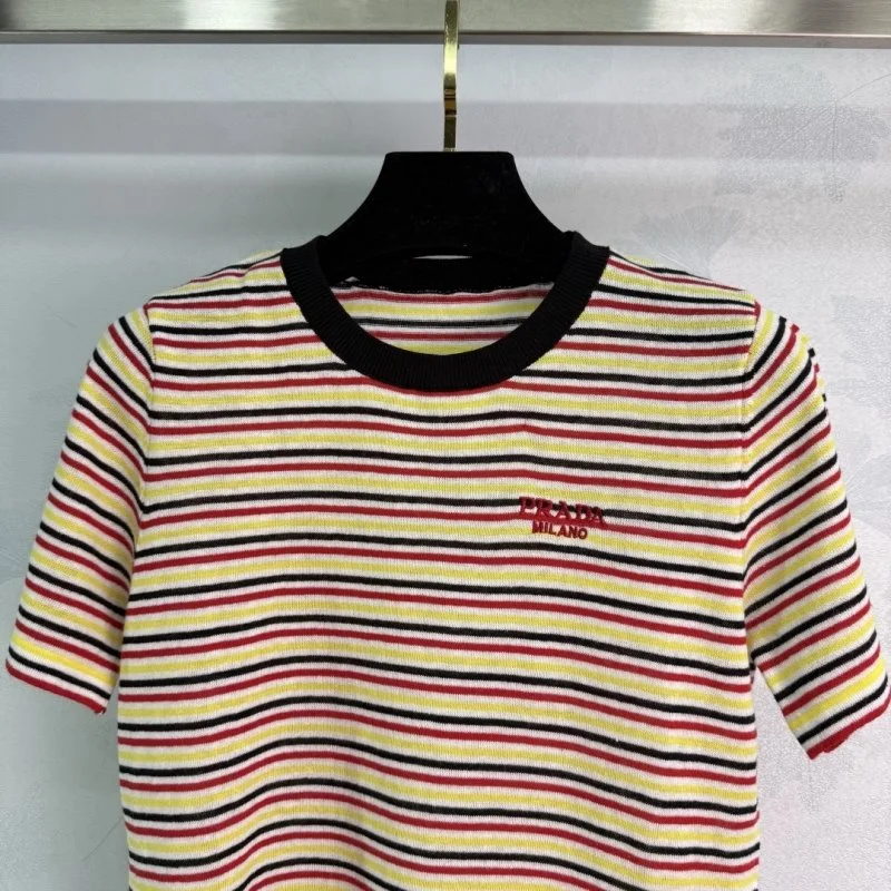 Prada T-Shirts Classic 166512