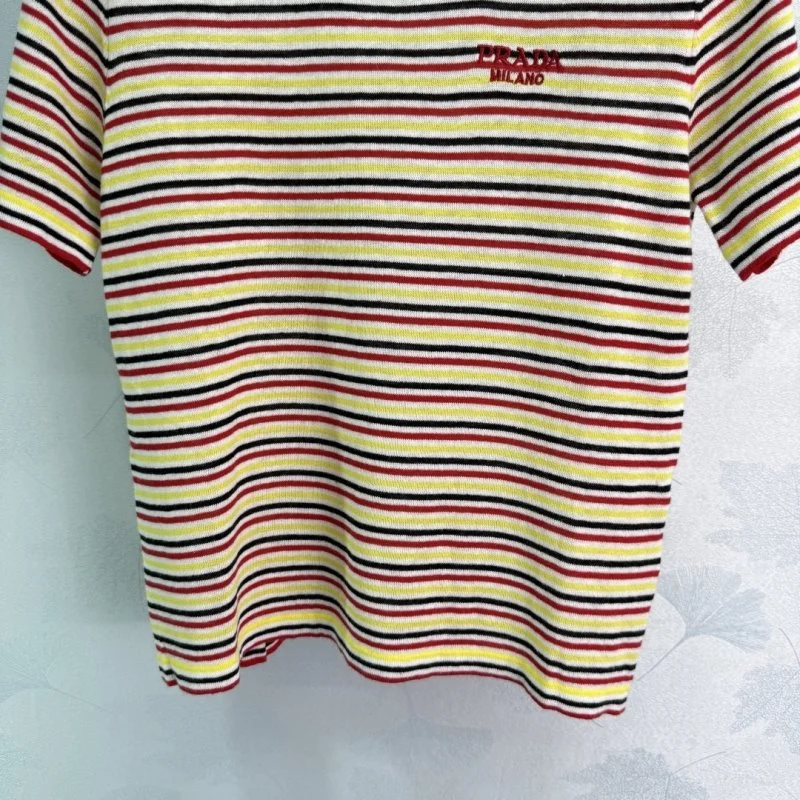 Prada T-Shirts Classic 166512