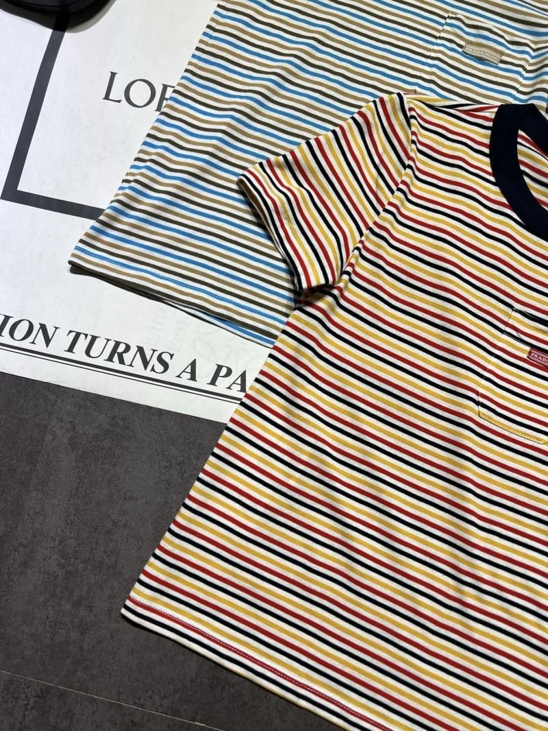 Prada T-Shirts Unisex 166458