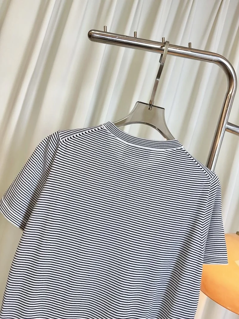 ModernLook Prada T-Shirts 166495