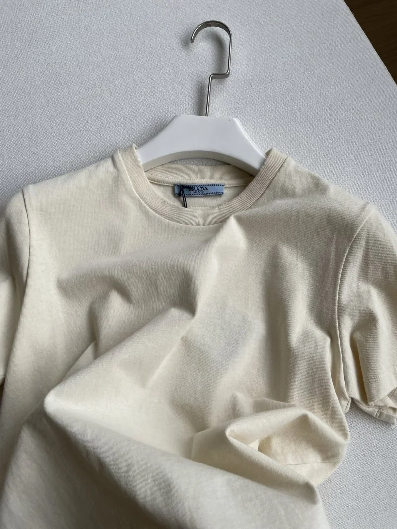 Premium Prada T-Shirts 166453