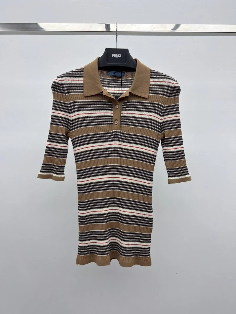 Versatile Prada T-Shirts 166450