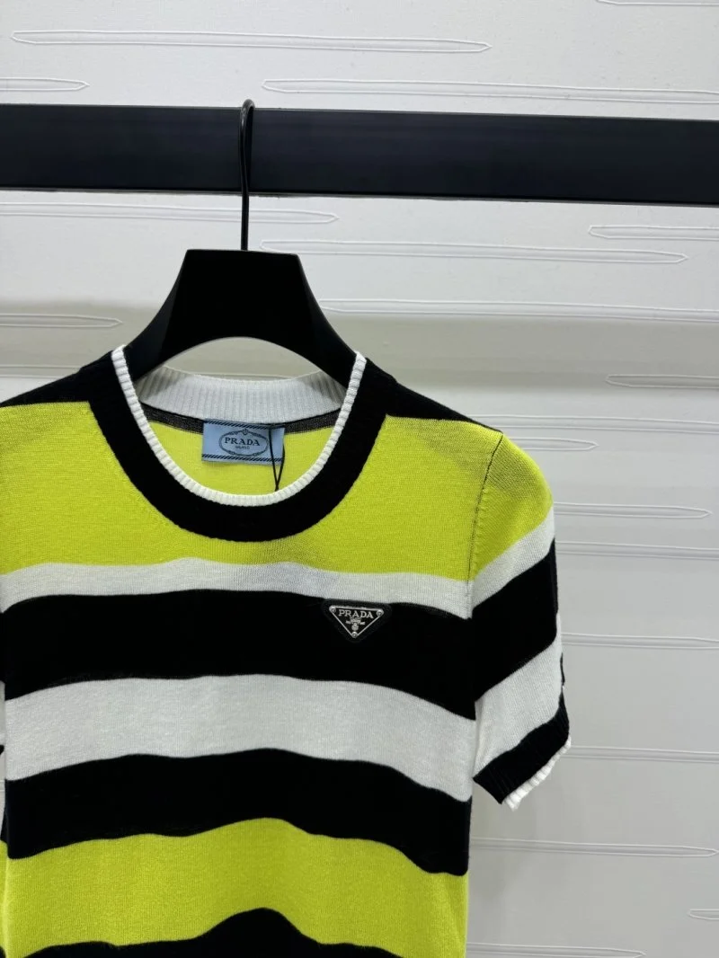 Packable Prada T-Shirts 166440