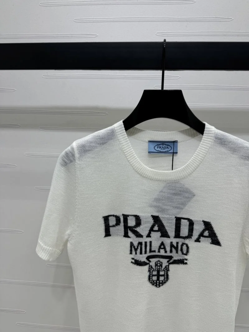 Trendsetting Prada T-Shirts 166441