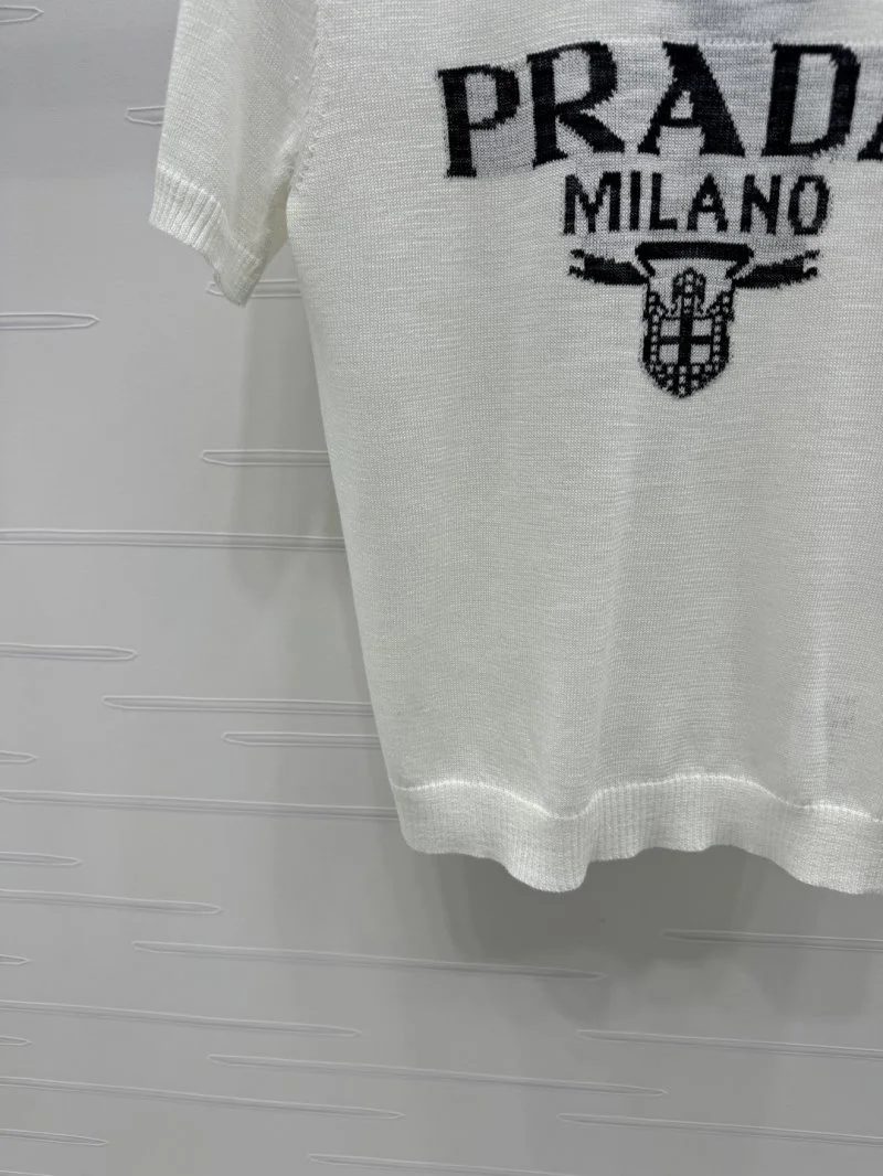 Trendsetting Prada T-Shirts 166441