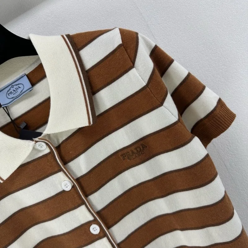 Prada T-Shirts Elegant 165765