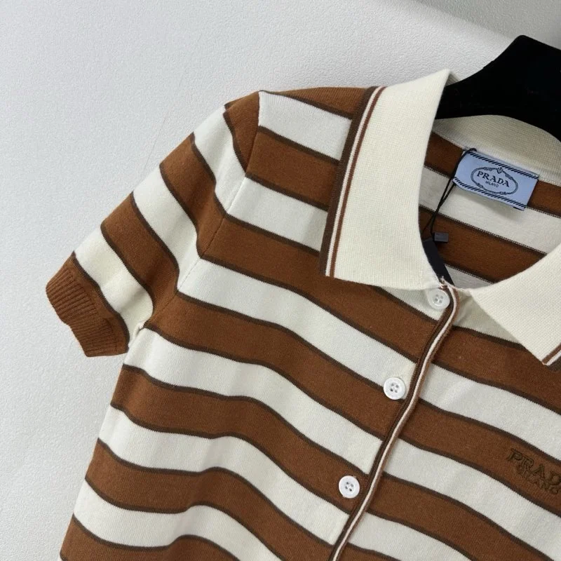 Prada T-Shirts Elegant 165765