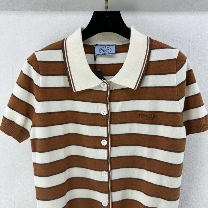 Prada T-Shirts Elegant 165765