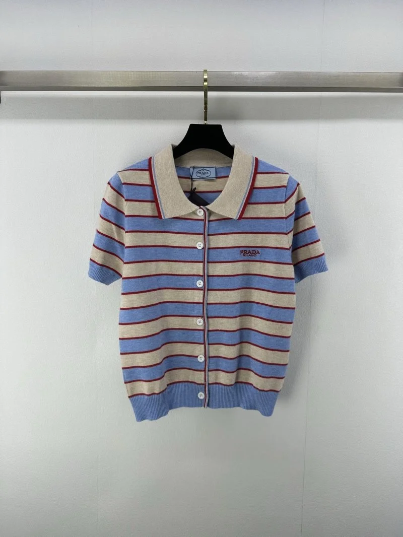 Timeless Prada T-Shirts 165840