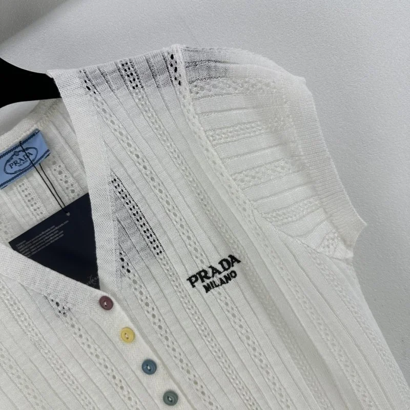 Vibrant Prada T-Shirts 165774