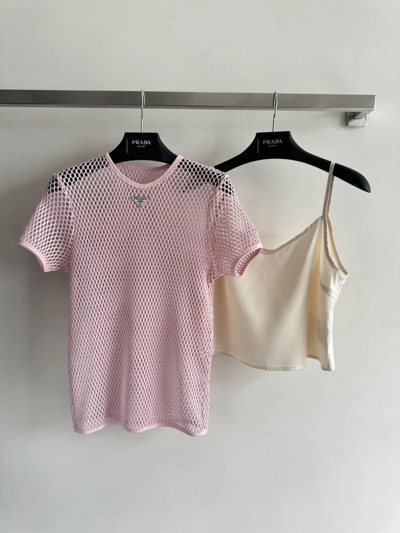 Premium Prada T-Shirts 165766