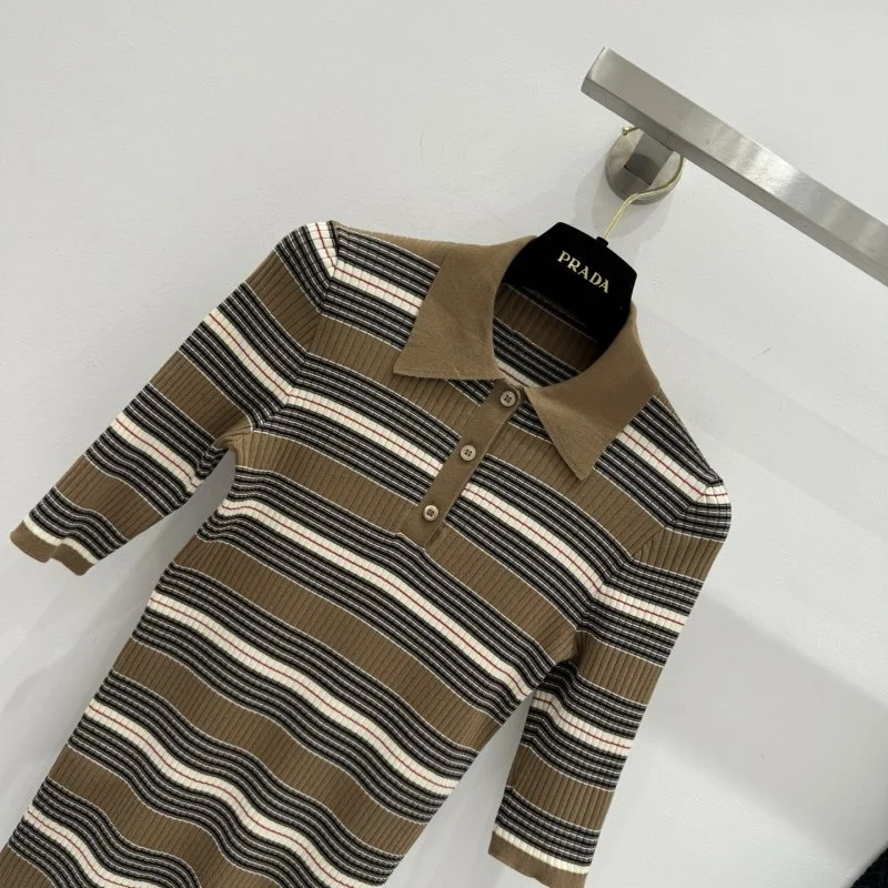 ModernLook Prada T-Shirts 165768