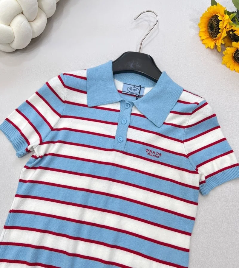 Refined Prada T-Shirts 165799