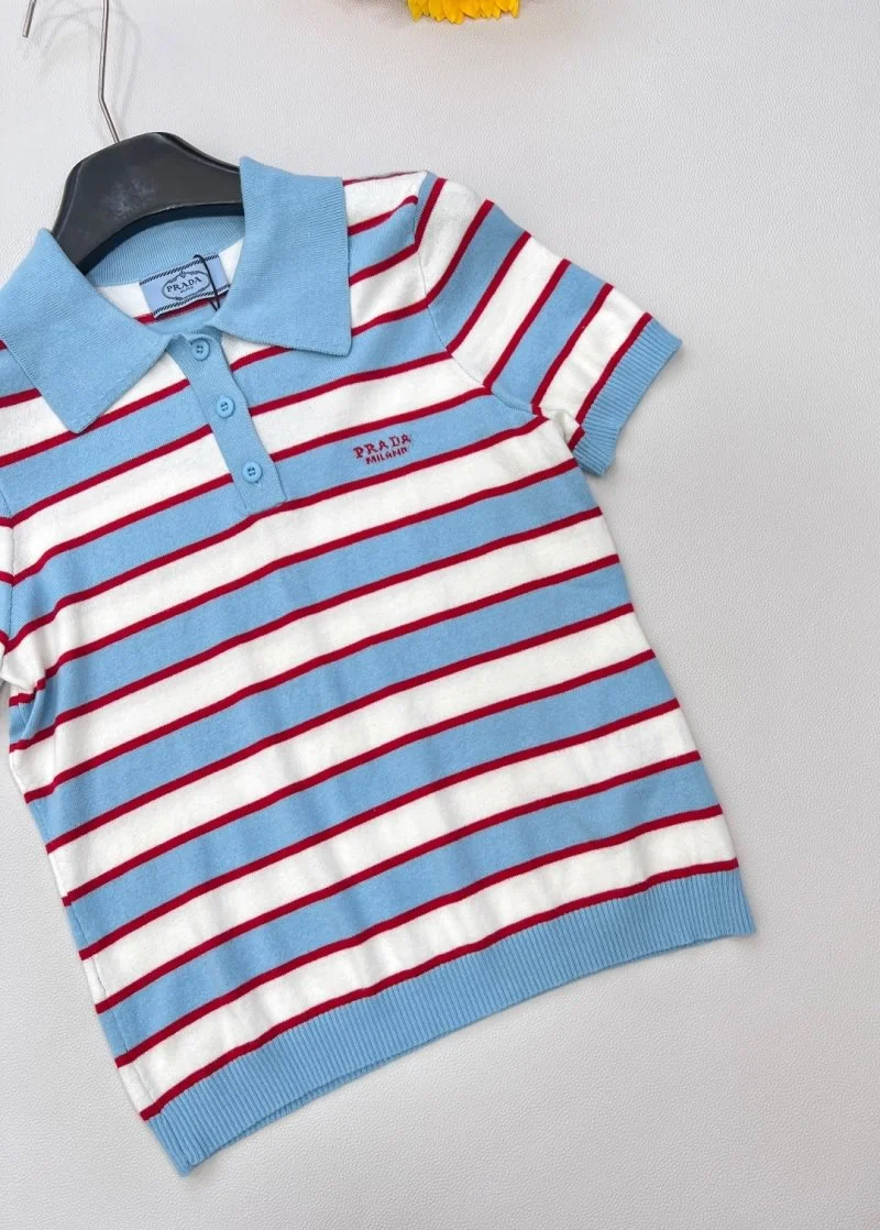 Refined Prada T-Shirts 165799