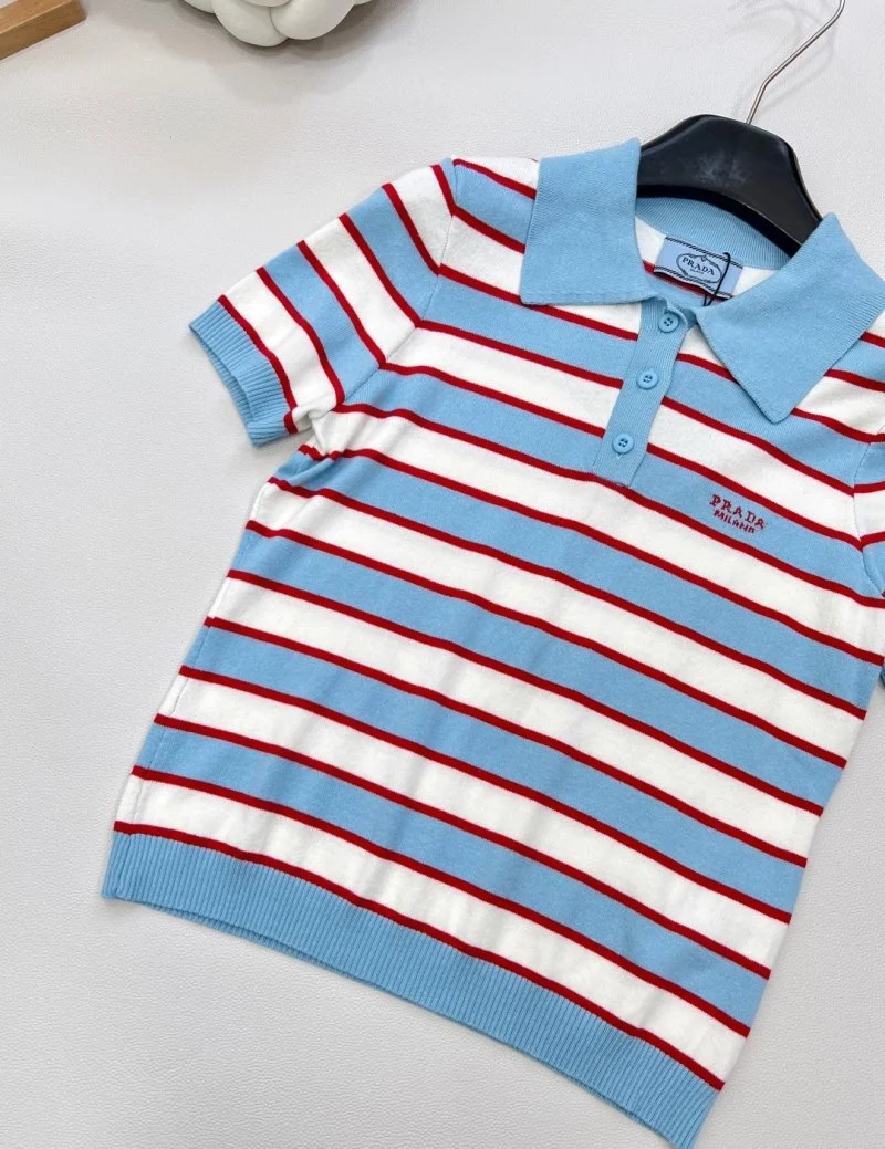 Refined Prada T-Shirts 165799