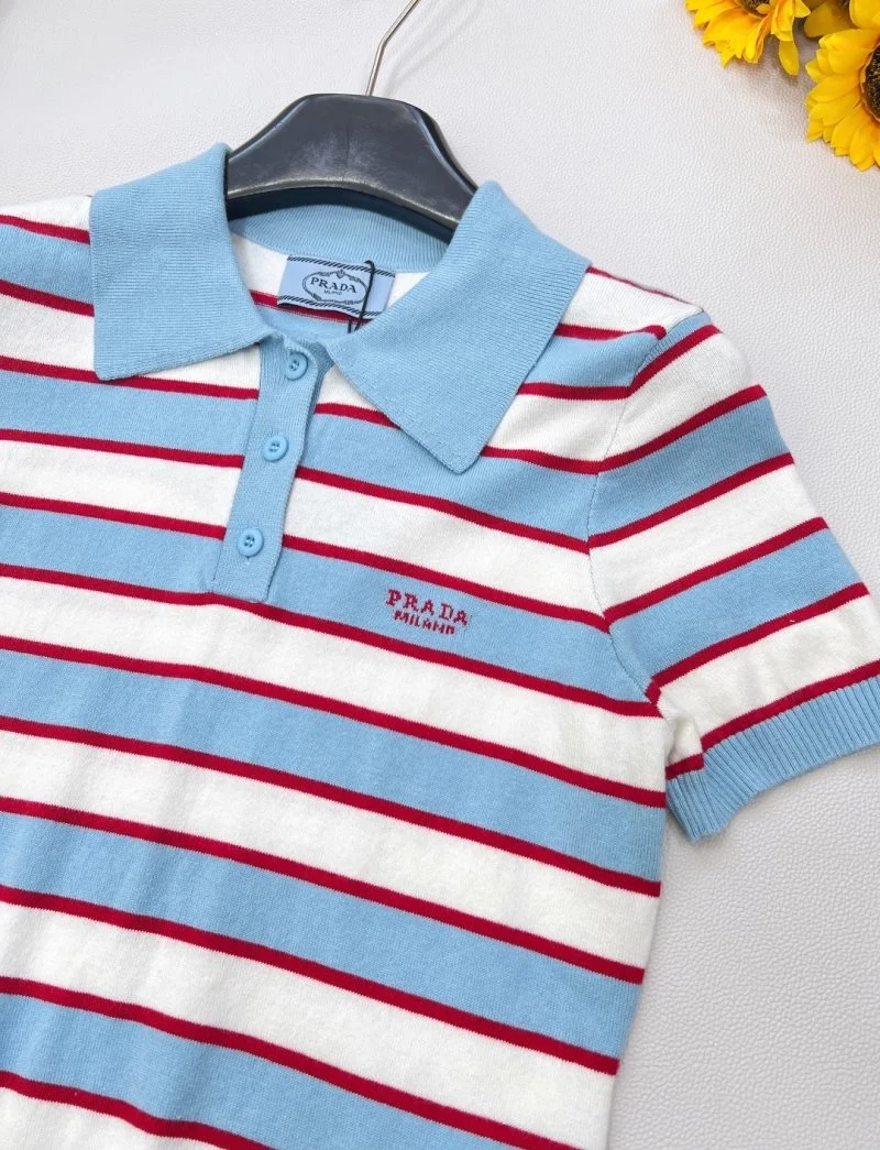 Refined Prada T-Shirts 165799
