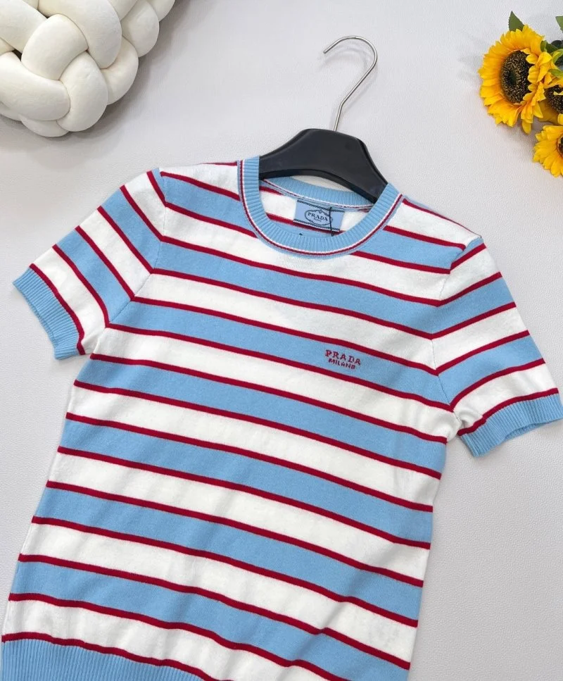 Prada T-Shirts Comfortable 165751