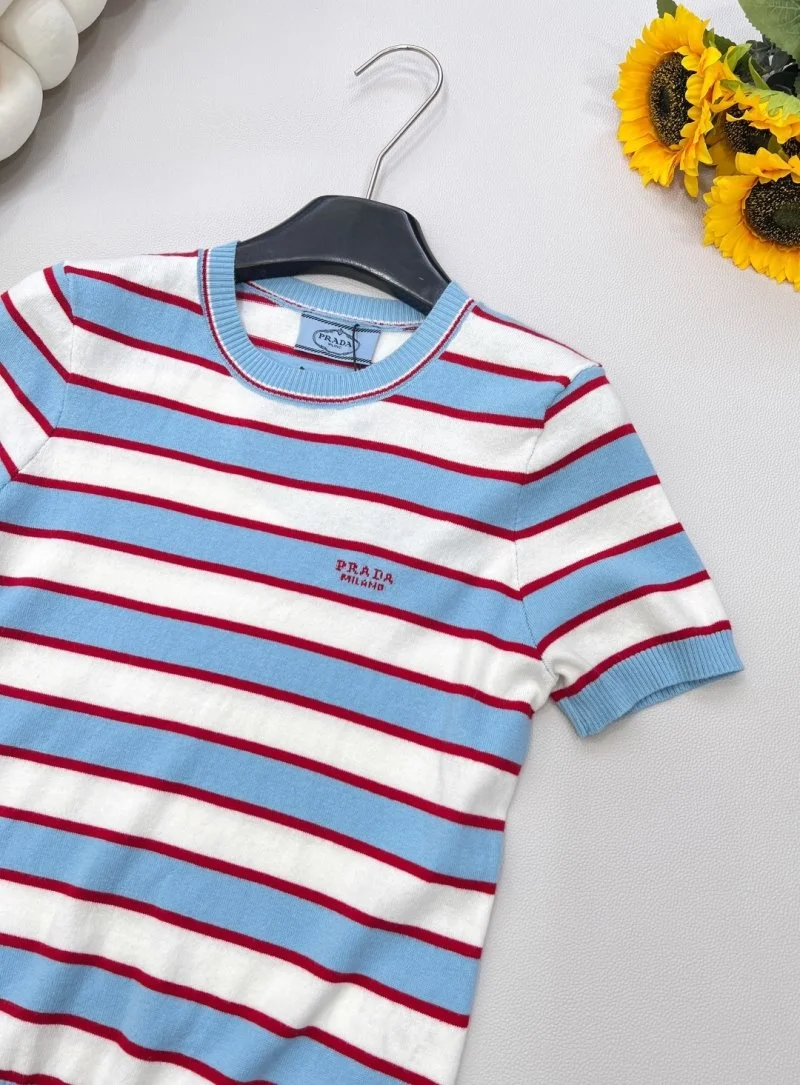 Prada T-Shirts Comfortable 165751