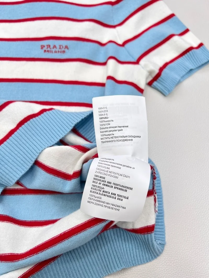 Prada T-Shirts Comfortable 165751