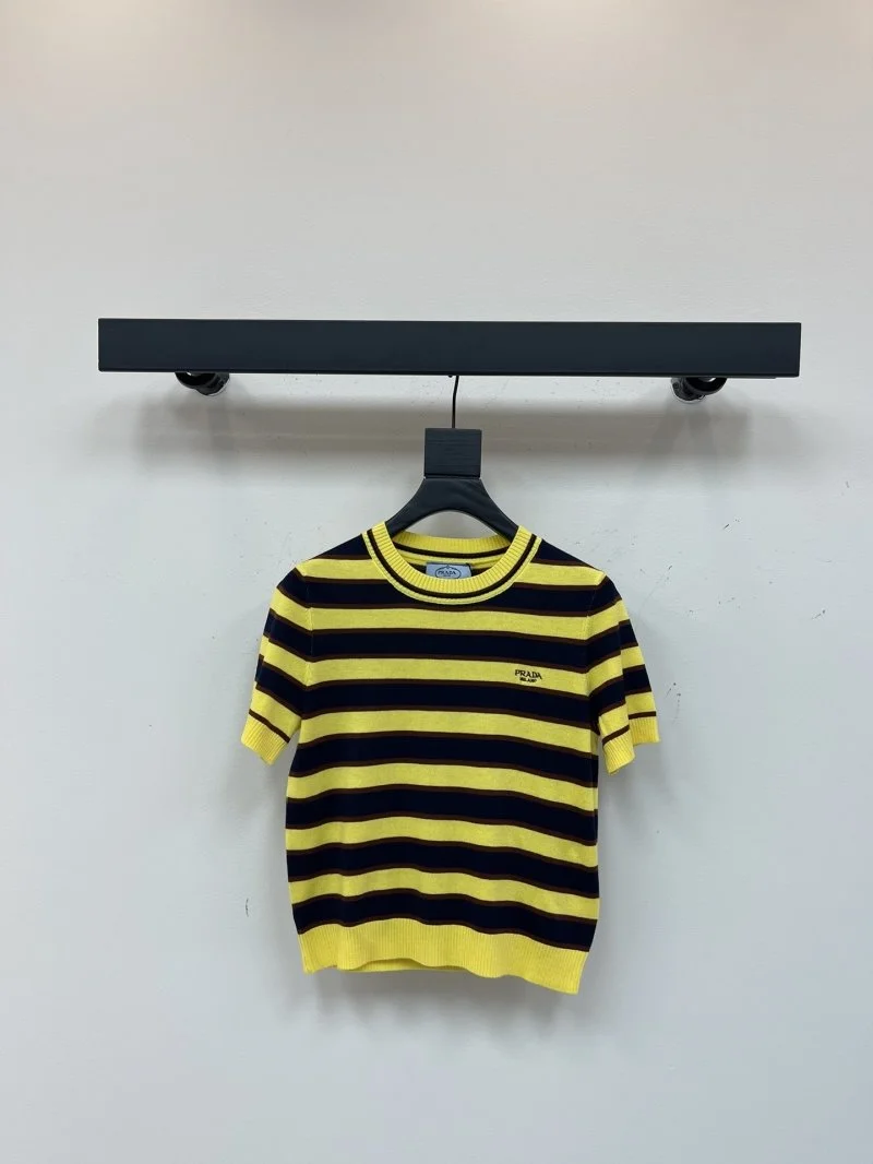 Prada T-Shirts Modern 165783