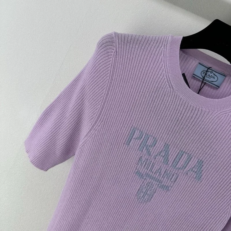 Prada T-Shirts WellDesigned 165727