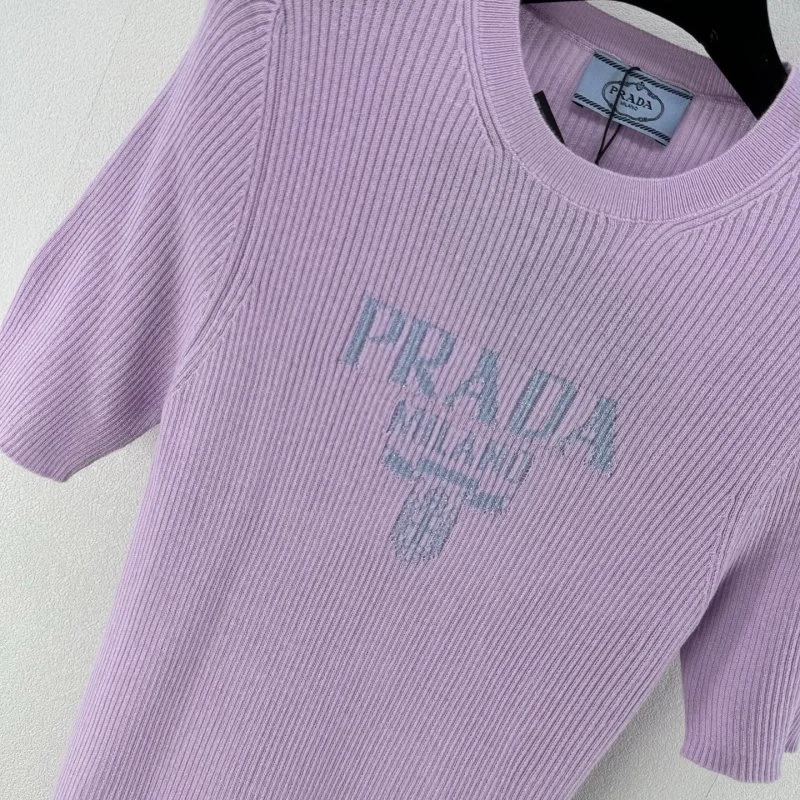Prada T-Shirts WellDesigned 165727