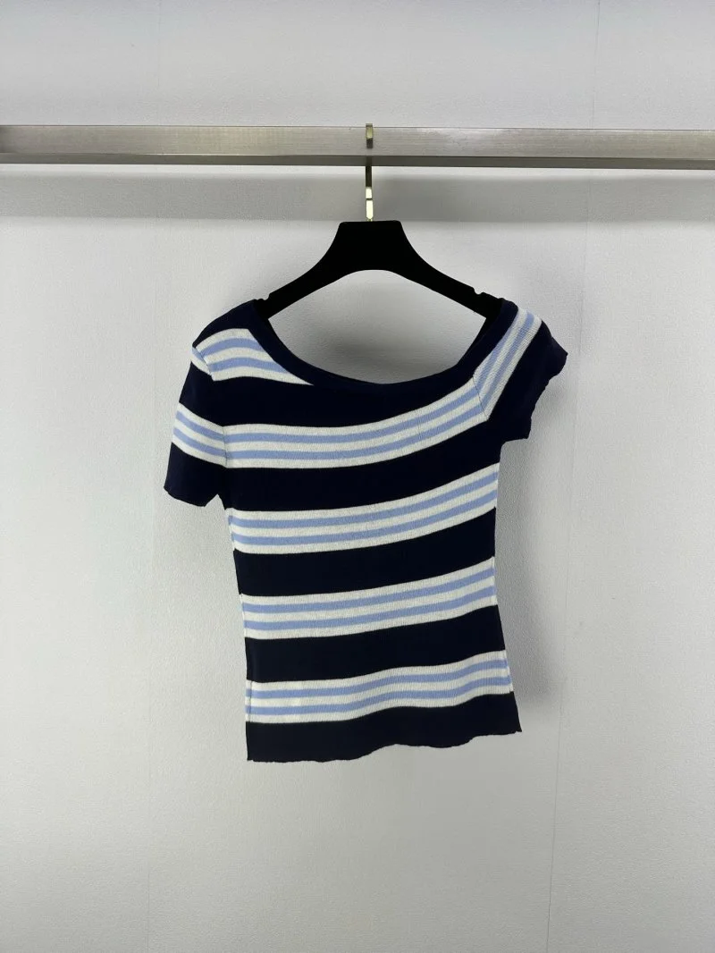 Prada T-Shirts Breathable 165726