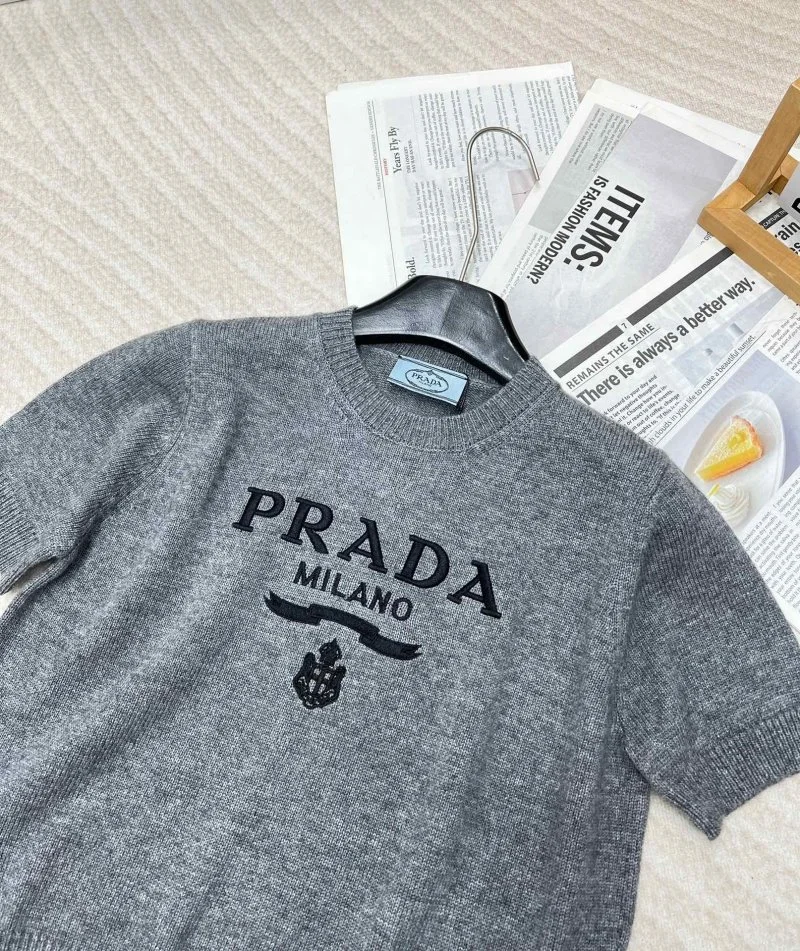 Chic Prada T-Shirts 165713