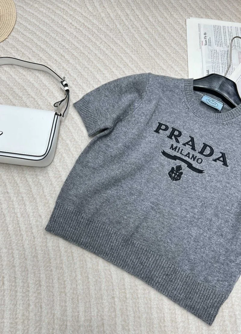 Chic Prada T-Shirts 165713