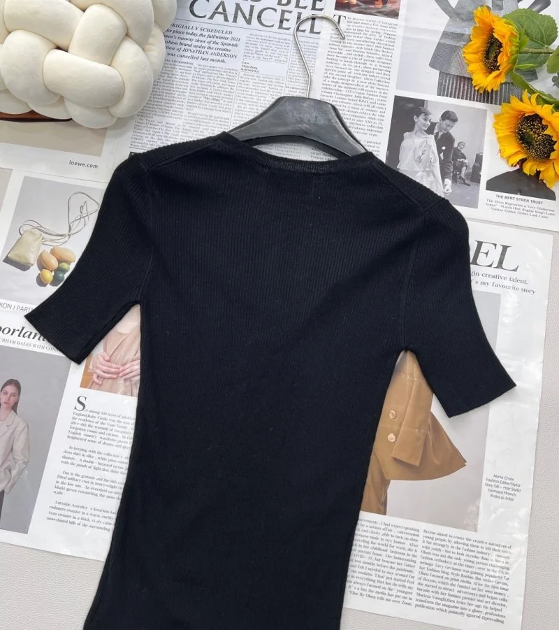 Timeless Prada T-Shirts 165710