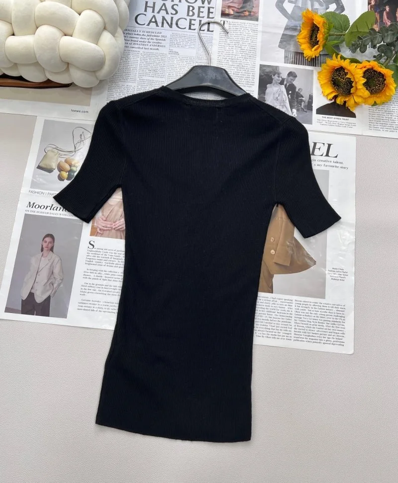 Timeless Prada T-Shirts 165710