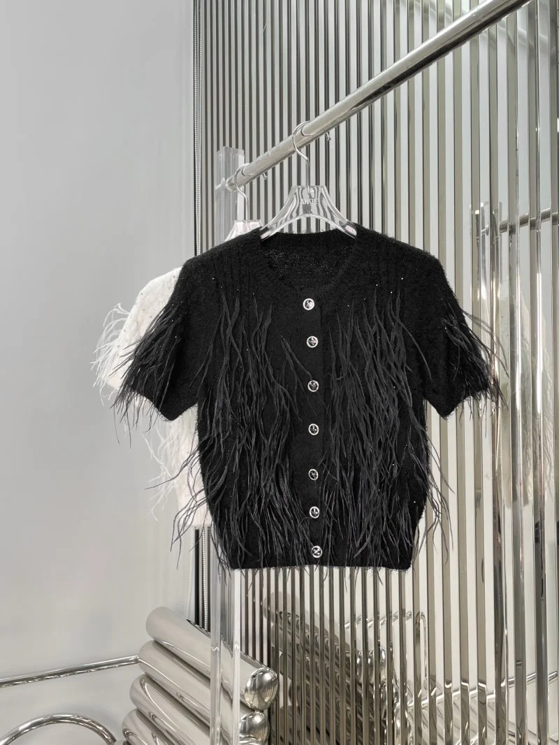 Prada T-Shirts Minimalist 165716
