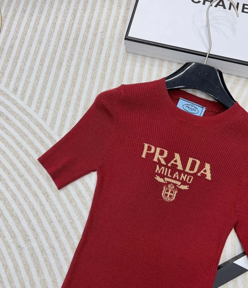 Prada T-Shirts Trendy 165704