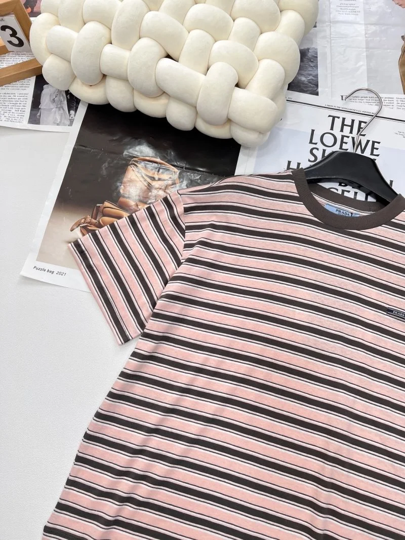 Original Prada T-Shirts 165700