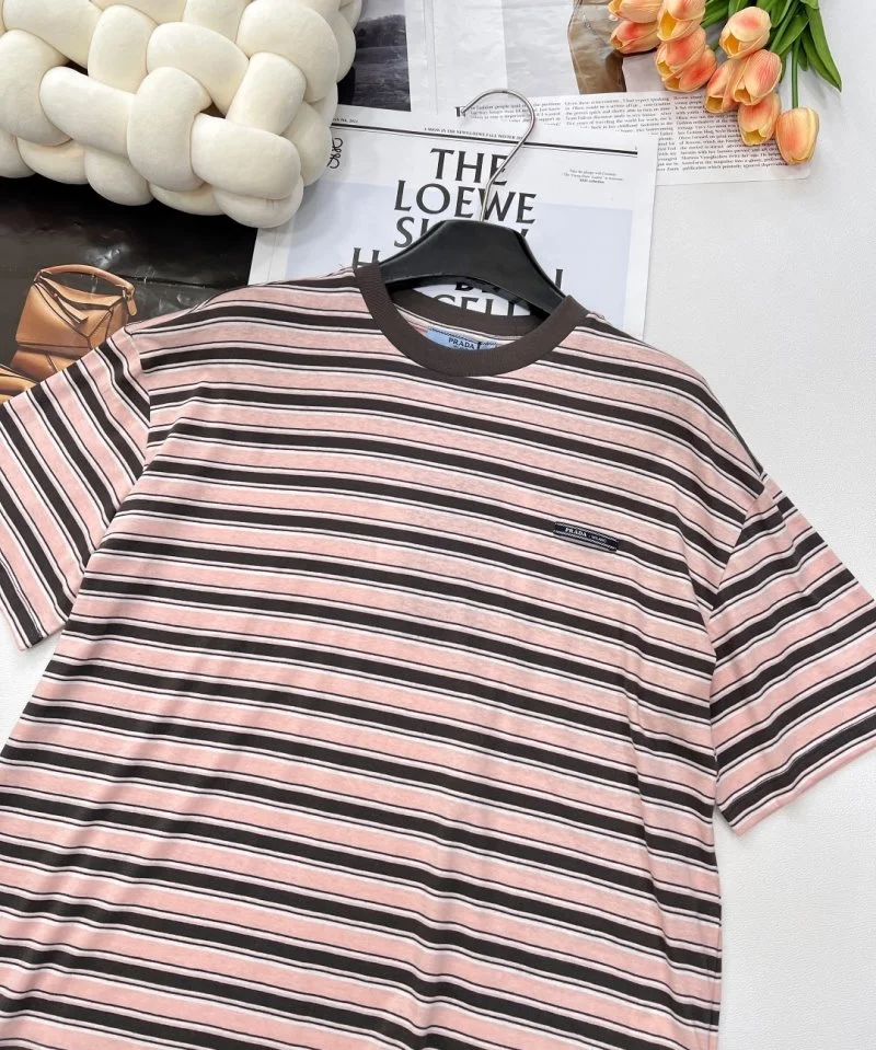 Original Prada T-Shirts 165700