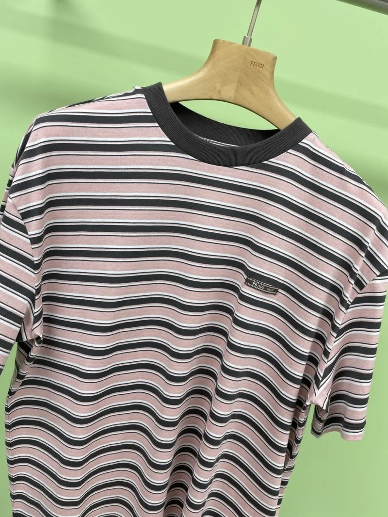 Prada T-Shirts Snug 165702