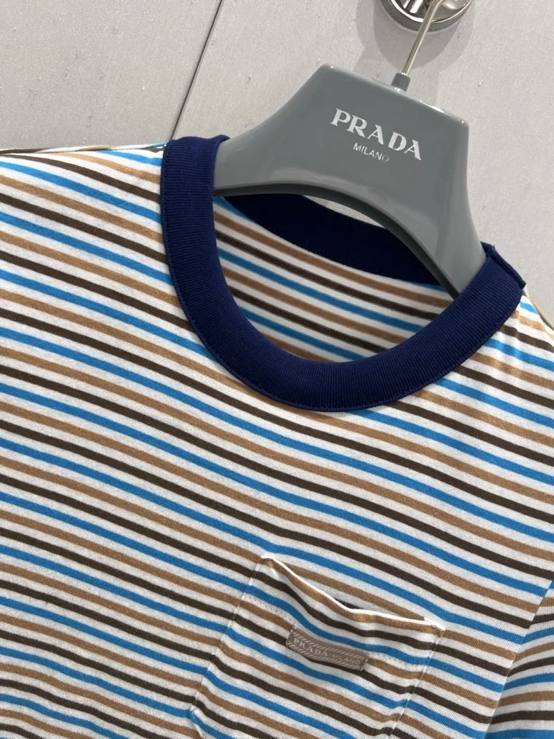 Prada T-Shirts Unisex 165697