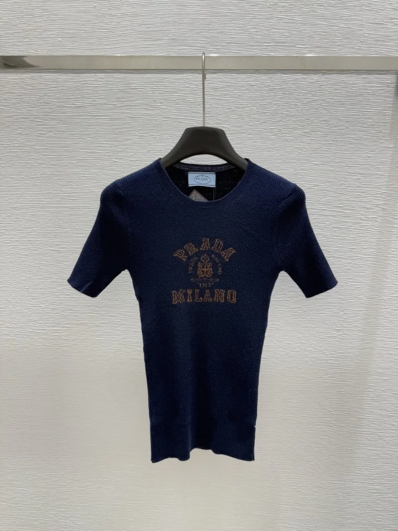 Flexible Prada T-Shirts 165688