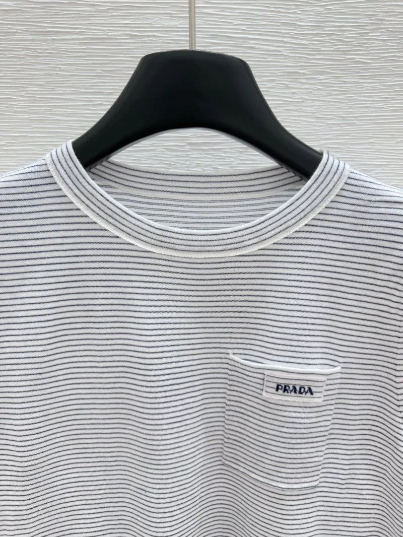 Breathable Prada T-Shirts 165685