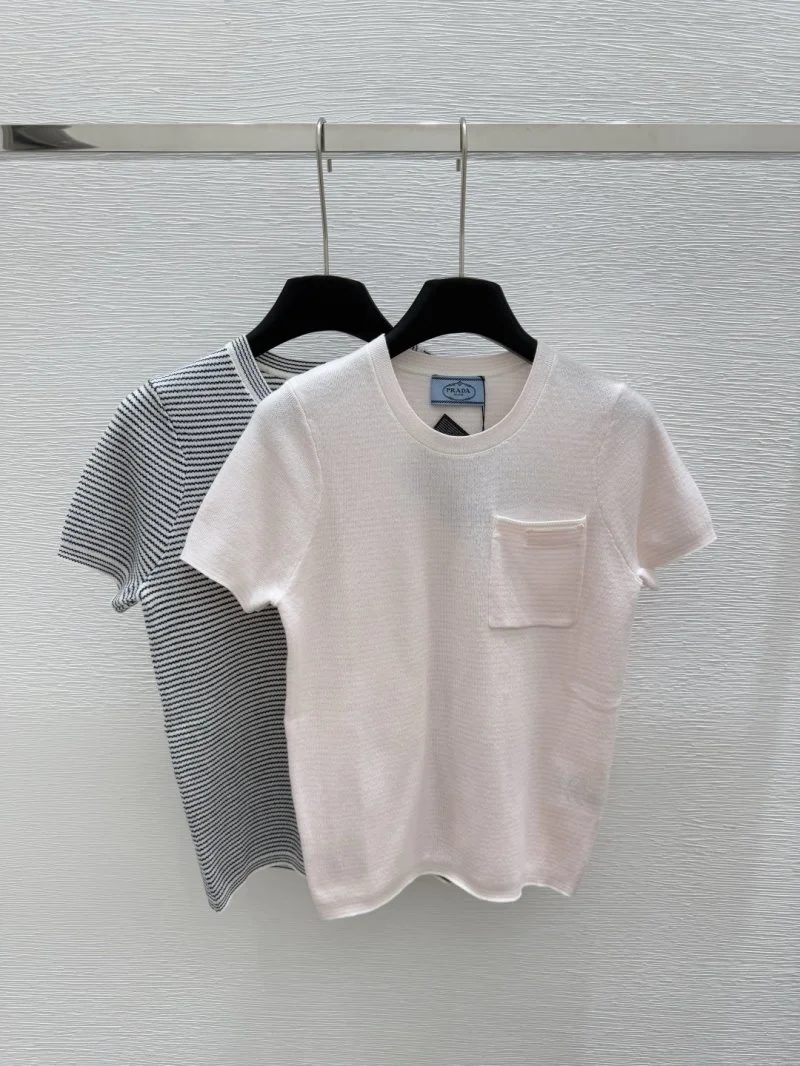 Prada T-Shirts Minimalist 165722