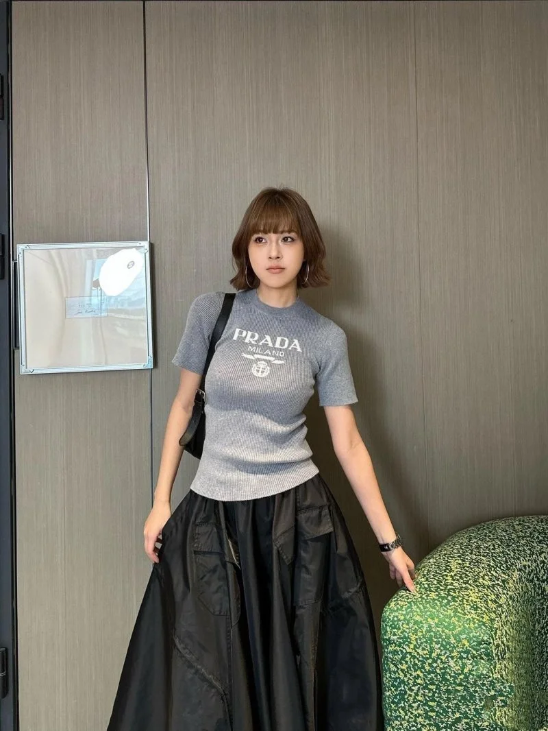 SmartChoice Prada T-Shirts 165669