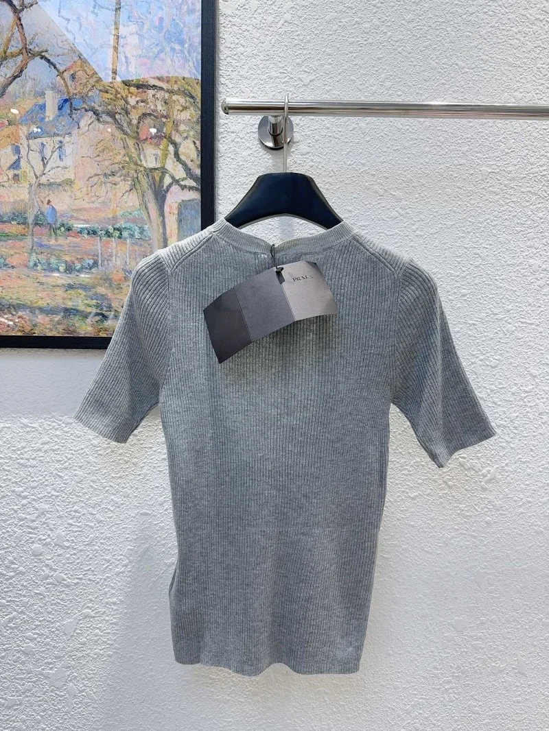 SmartChoice Prada T-Shirts 165669